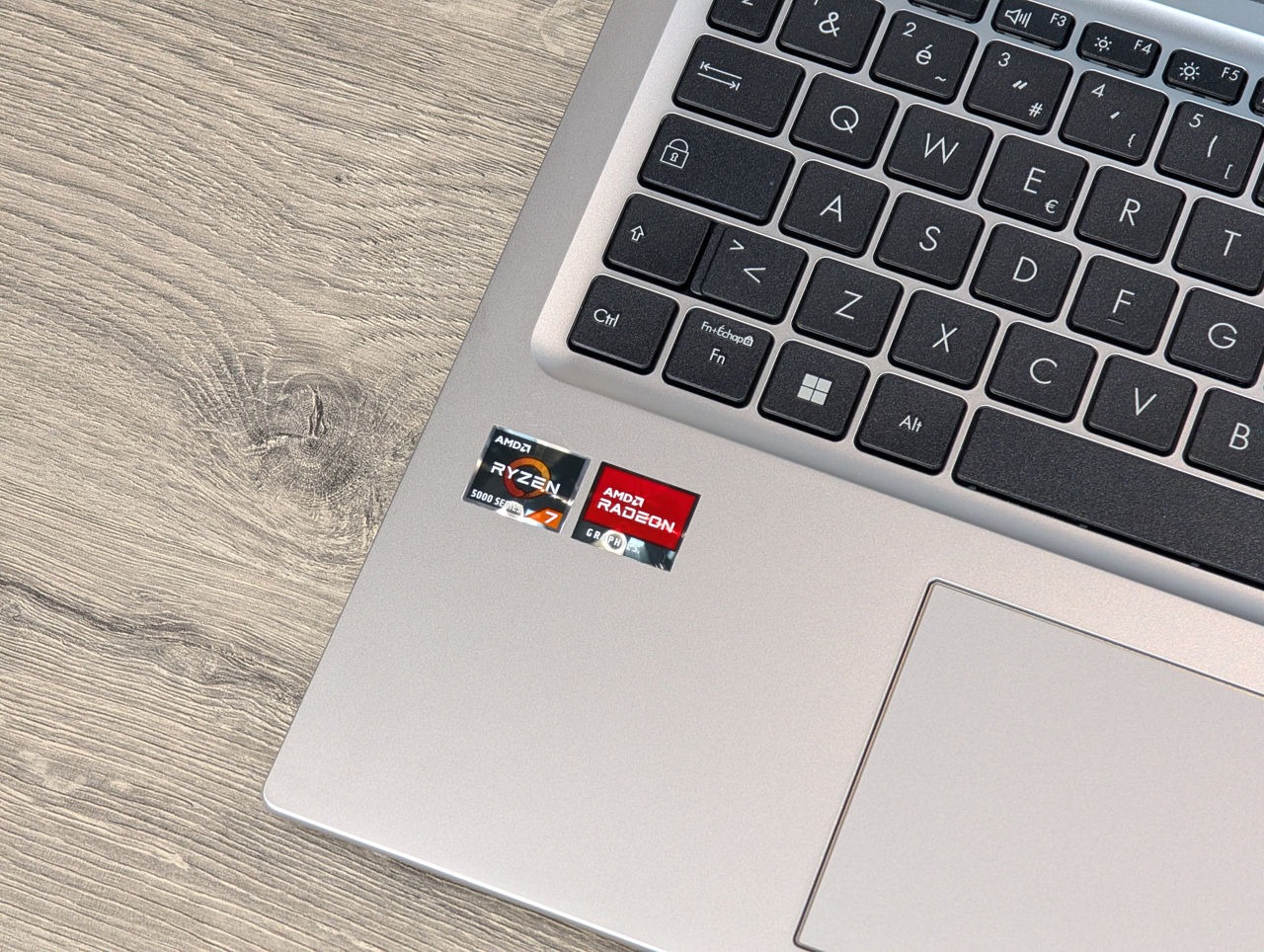 ASUS Vivobook M1502YA | Ryzen 7 5825U | 16GB | SSD 512GB | 15,6″ Full HD — miniatură 10