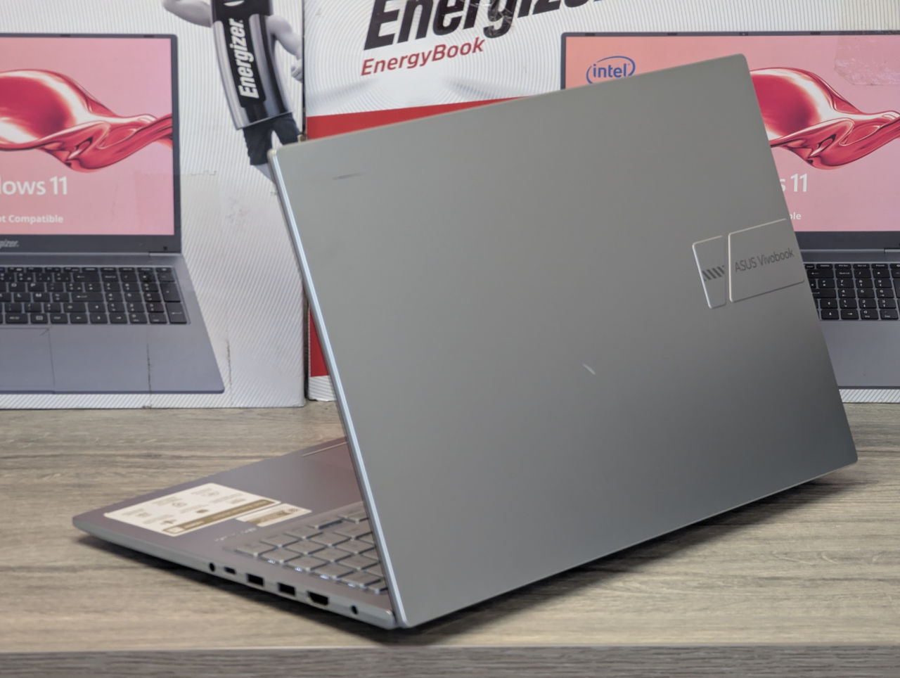 ASUS Vivobook 15 X1504VA | Core i3-1315U | 16GB | SSD 512GB | Grade B — vedere 2