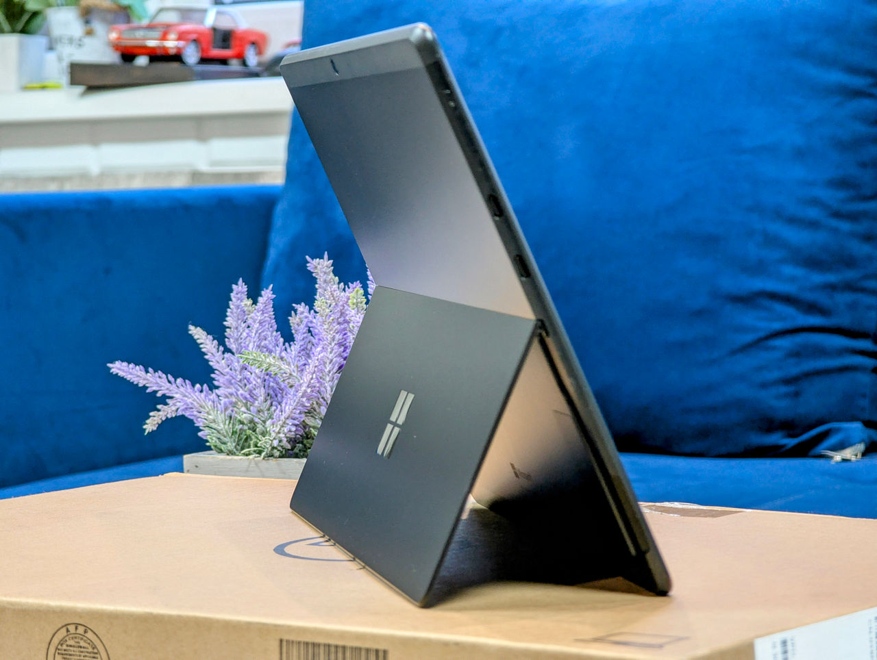 Microsoft Surface Pro X | SQ2 | 16GB RAM | 256GB SSD | 13″ PixelSense Touch | Tastatură roșie — miniatură 15