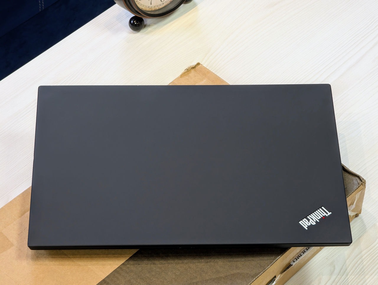 Lenovo ThinkPad T15 Gen 1 | i7-10610U | 16GB | SSD 1TB | NVIDIA MX330 | 15,6″ 4K — miniatură 4