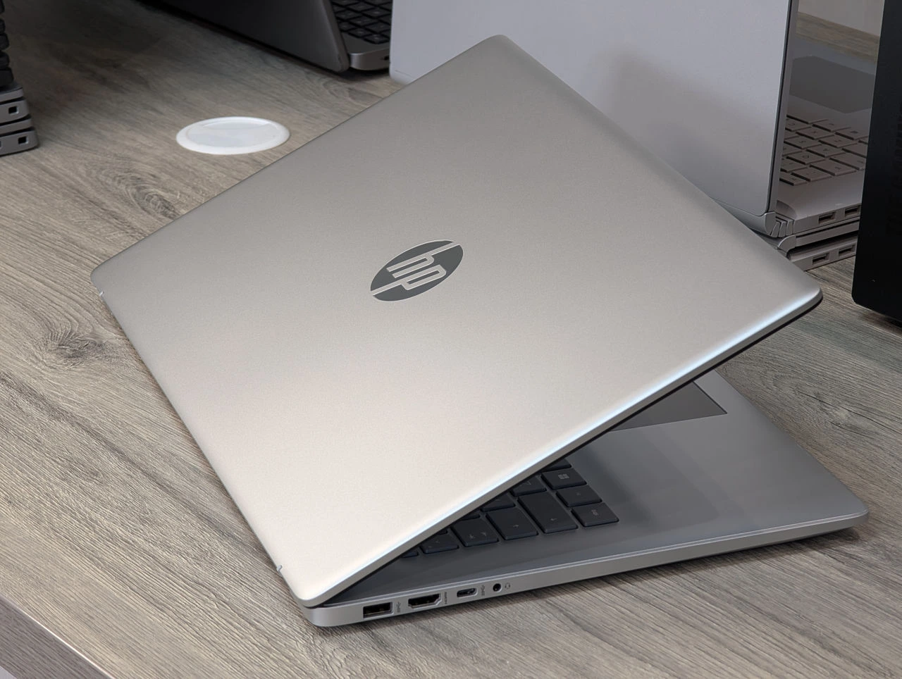 Nou! HP Laptop 17 | Pentium N5030 | 8GB RAM | SSD 256GB | 17.3″ Full HD IPS — miniatură 4