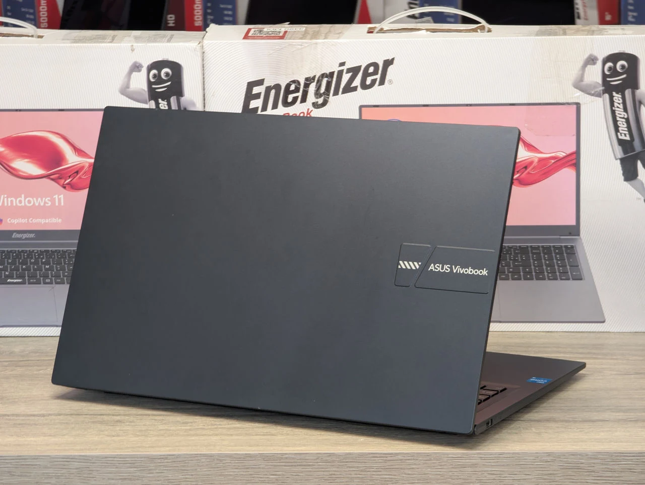 ASUS Vivobook 17 X1704ZA | Intel Core i3-1215U | 16GB | 512GB | Intel UHD | 17.3″ FHD — miniatură 8