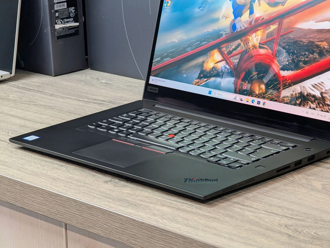 ThinkPad X1 Extreme Gen 2 | Intel i7 9850H | 16GB | 512GB | NVIDIA GTX 1650 | 15.6″ 4K Oled Touch — miniatură 9
