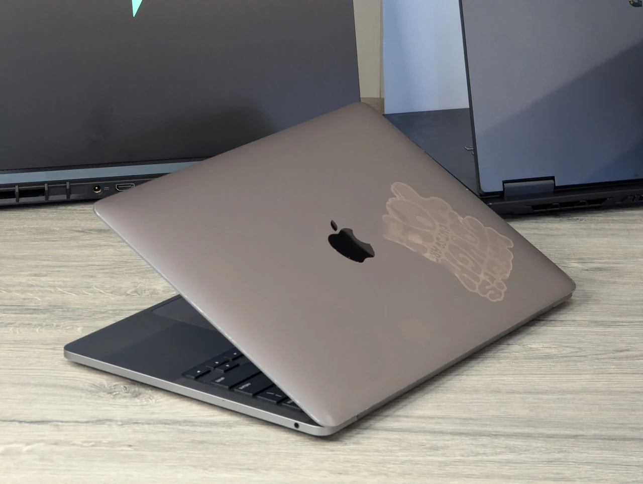 Apple MacBook Pro 13 M1 (2020) | M1 | 16GB Ram | 256GB | 13.3″ — miniatură 12