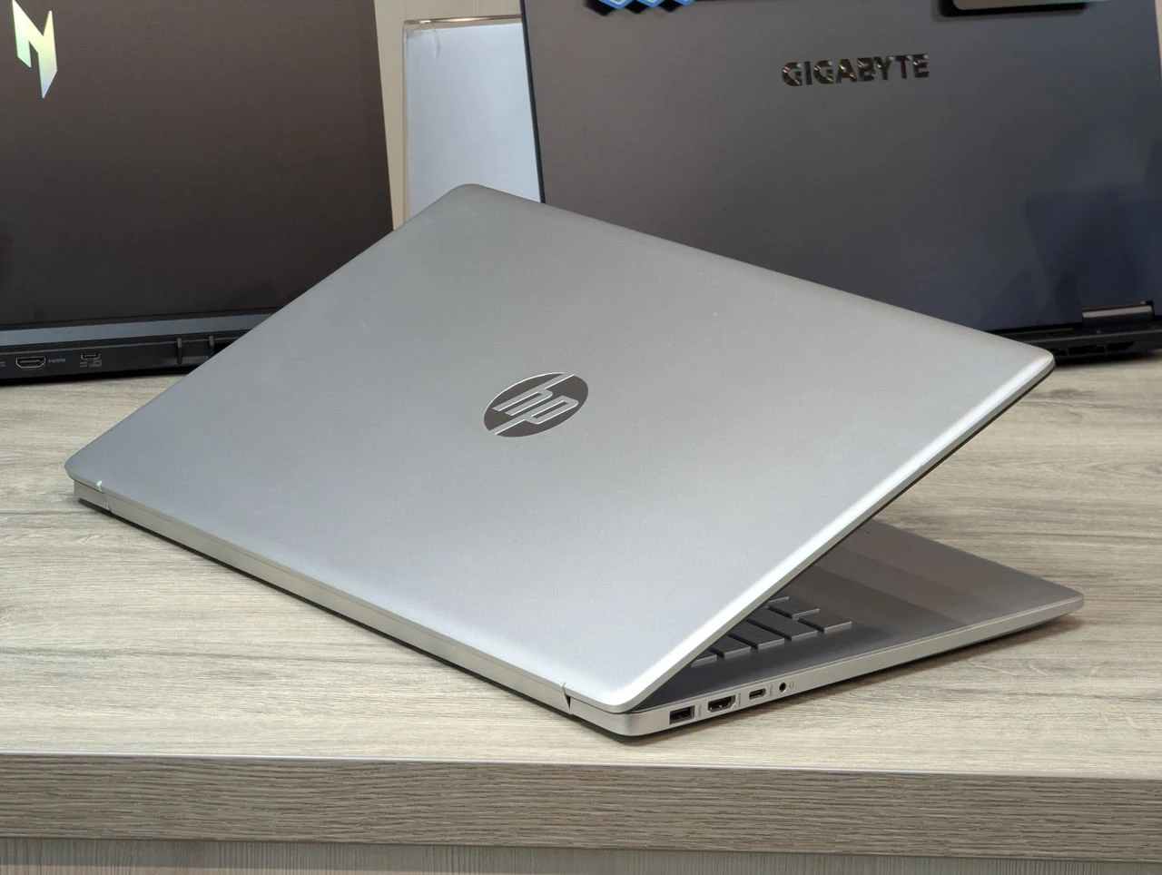HP Laptop 17-cp0xxx | AMD Ryzen 5 5500U | 16GB | 256GB SSD + 1TB HDD | 17.3″ HD+ — миниатюра 9
