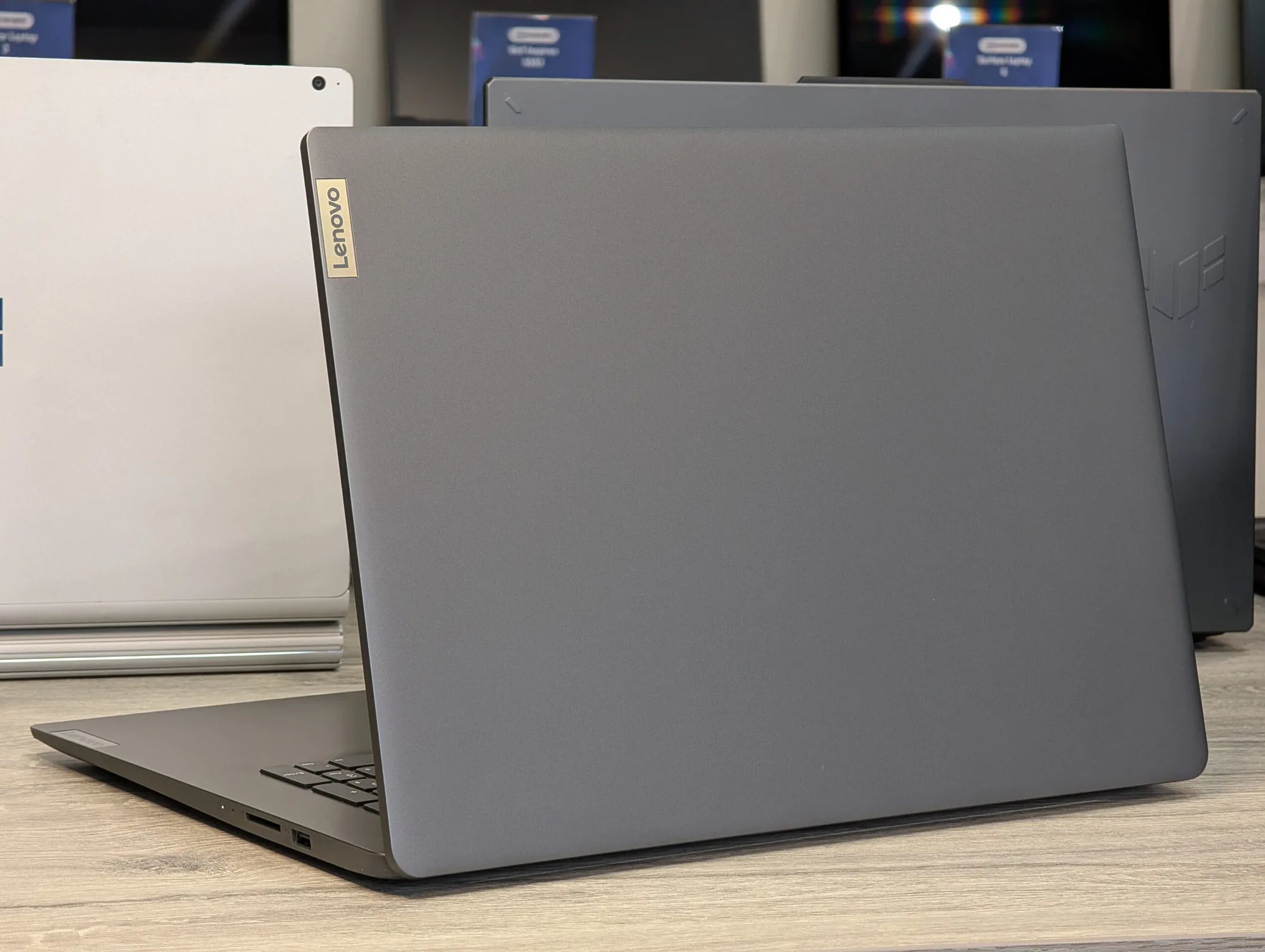 Nou! Lenovo Core i7-1355U 16GB 512GB Iris Xe 15.6″ FHD — miniatură 9