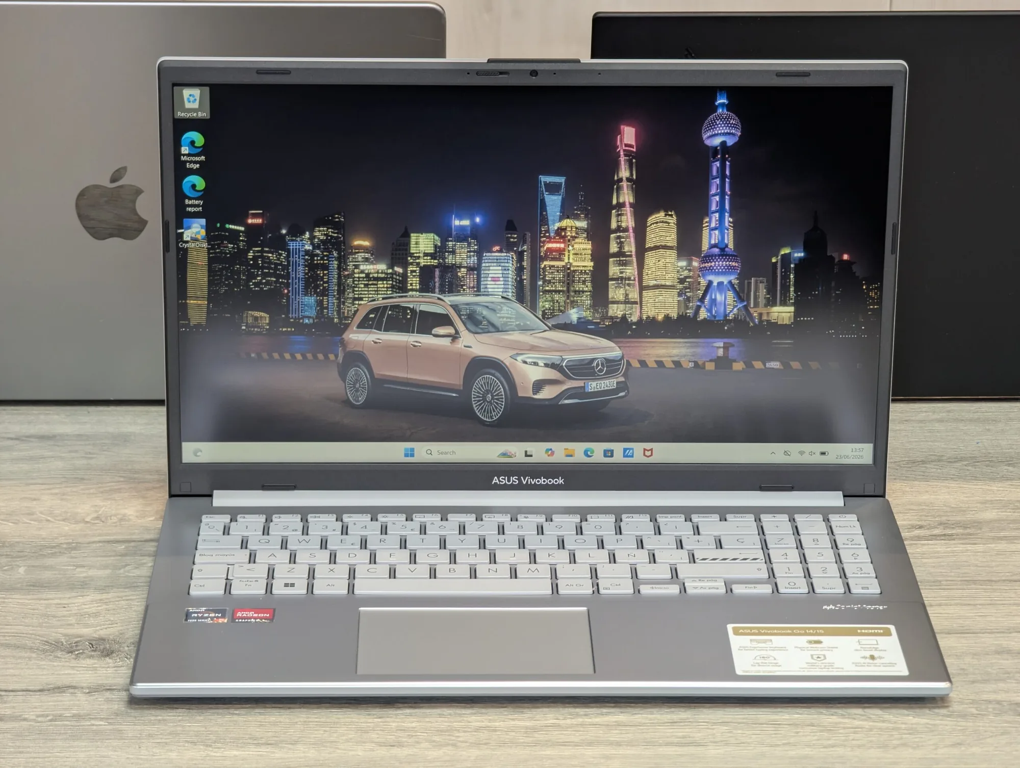 Nou! ASUS Vivobook 15 | Ryzen 5 7520U | 16GB | 512GB | AMD Radeon Graphics | 15.6″ Full HD — miniatură 3