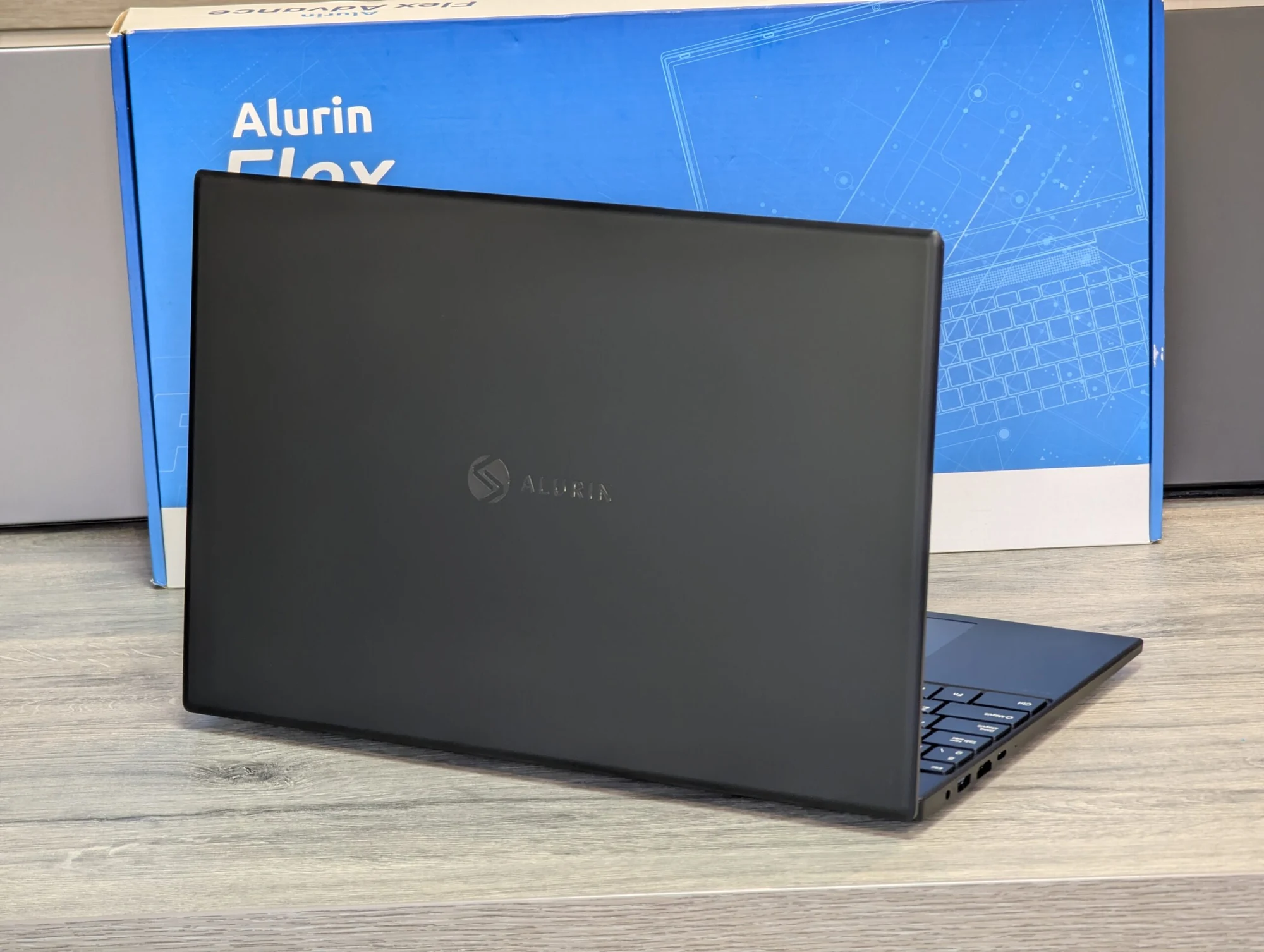 Nou! Alurin | Ryzen 5 5500U | 12GB | 512 GB Crucial | Radeon Graphics | 15.6″ FHD — miniatură 11