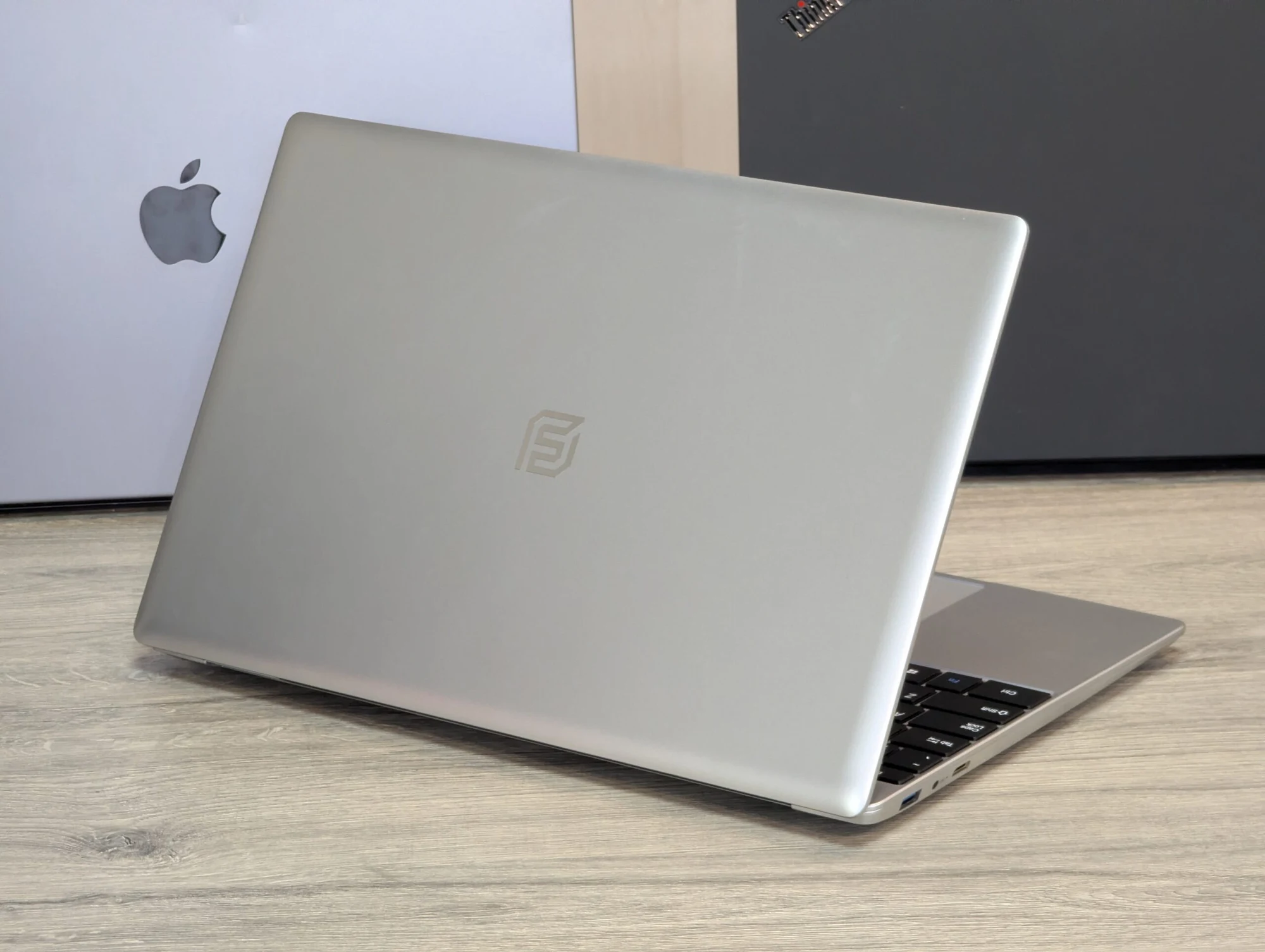 Nou! VenBook 16.0″ | Intel Celeron N4000 | 8GB RAM | 256GB SSD | Intel UHD 600 | Windows 11 Pro — miniatură 8