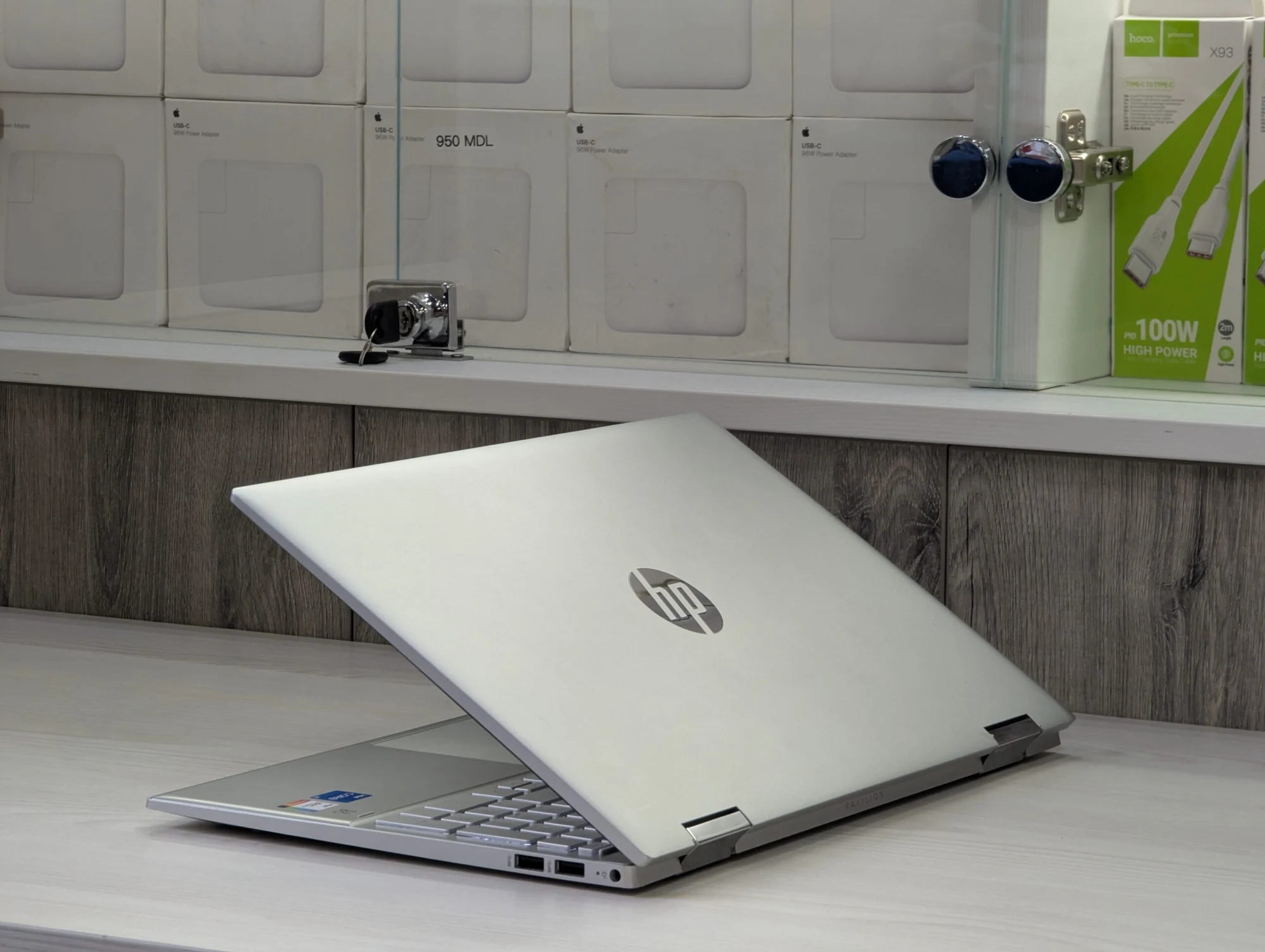 HP Pavilion x360 15 | i5 1235U | 16GB | 256GB | Intel Iris Xe | 15.6″ FHD Touch — miniatură 9