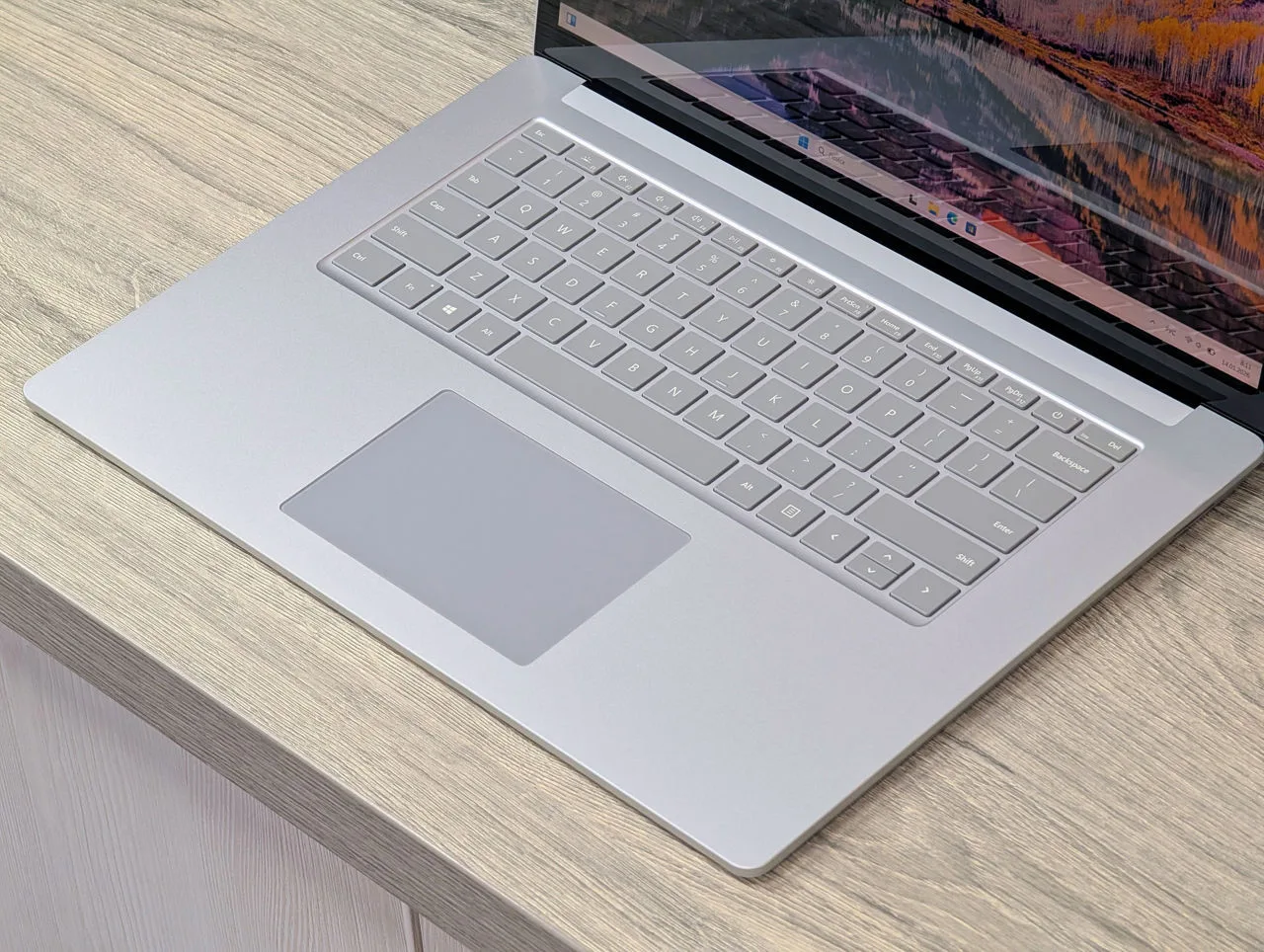 Microsoft Surface Laptop 3 | Intel Core i5-1035G7 | 8GB RAM | 256GB SSD | 15.0″ 2.5K Touch — miniatură 8