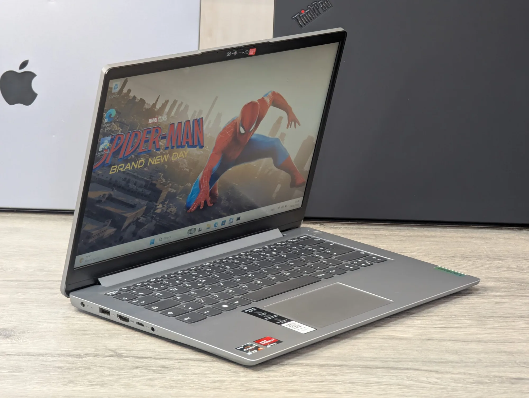 Ca nou! Lenovo IdeaPad | AMD Ryzen 3 7320U | 8GB DDR5 | 256GB SSD | AMD Radeon 610M | 14.0″ Full HD — miniatură 6