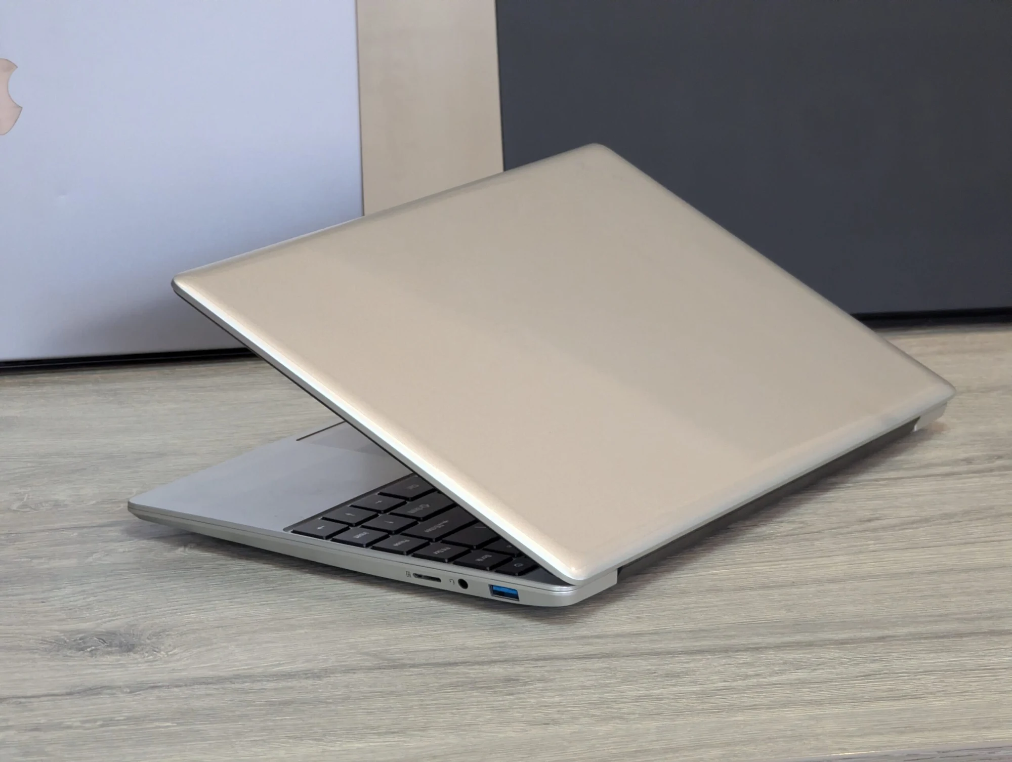 Nou! Aocwei 14.1″ | Intel Celeron N4020C | 6GB RAM | 256GB SSD | Intel UHD 600 | Windows 11 Pro — miniatură 9