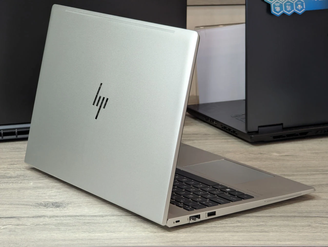 Nou! HP EliteBook 650 G10 | 15.6″ | Intel Core i5-1335U | 16GB RAM | 512GB | FHD IPS Touch — miniatură 7