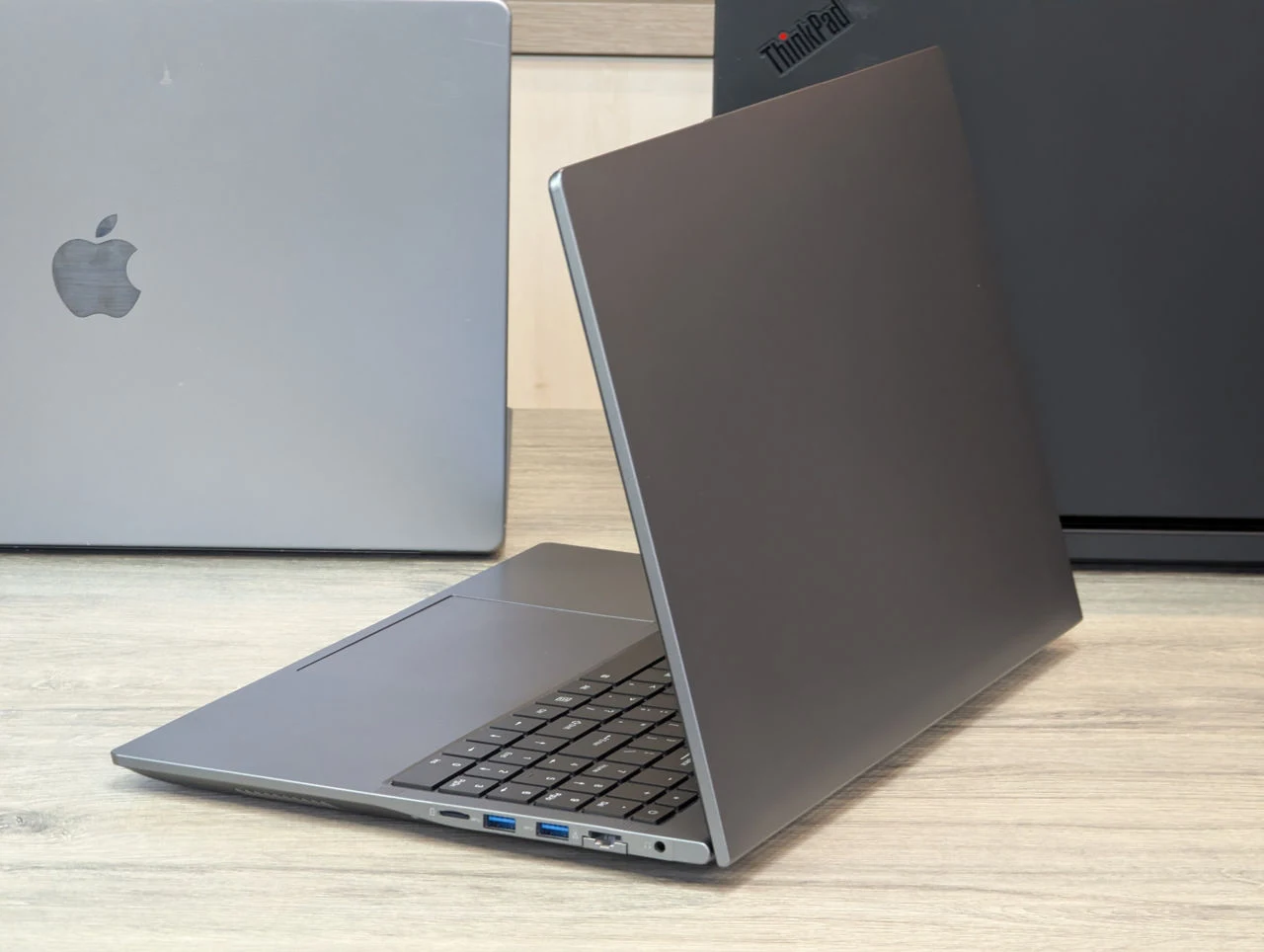 Laptop PC 15.6″ | Intel Core i5 | 16GB | 256GB SSD | Full HD — miniatură 8
