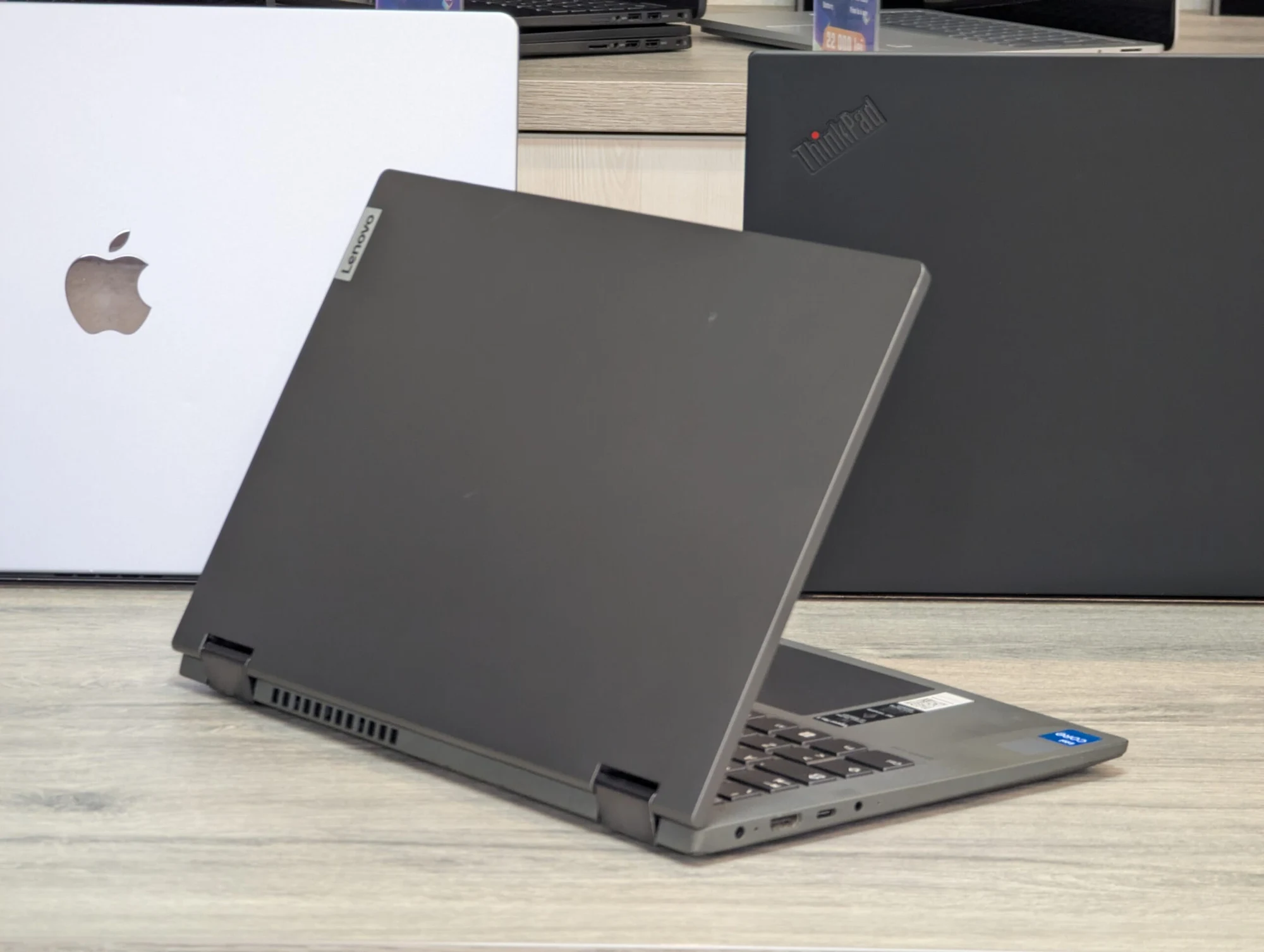 Lenovo IdeaPad Flex 5 14ITL05 (82HS) | i5-1135G7 | 8GB | 256GB SSD | Intel Iris Xe | 14.0″ Full HD — miniatură 9