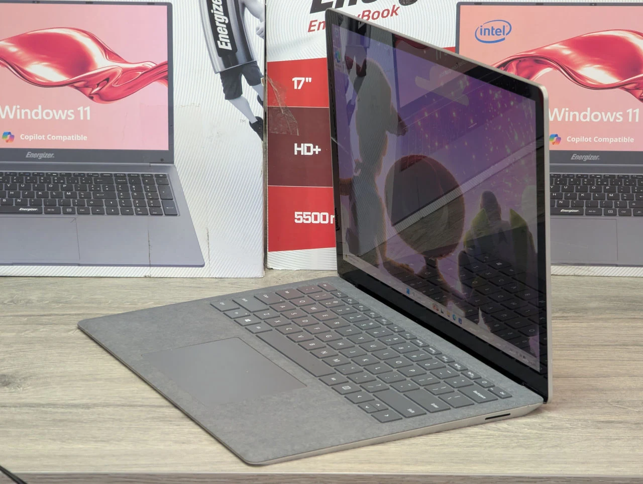 Microsoft Surface Laptop 4 | AMD Ryzen 5 | 16GB | 256GB | AMD Radeon | 13.5″ Touch — miniatură 3