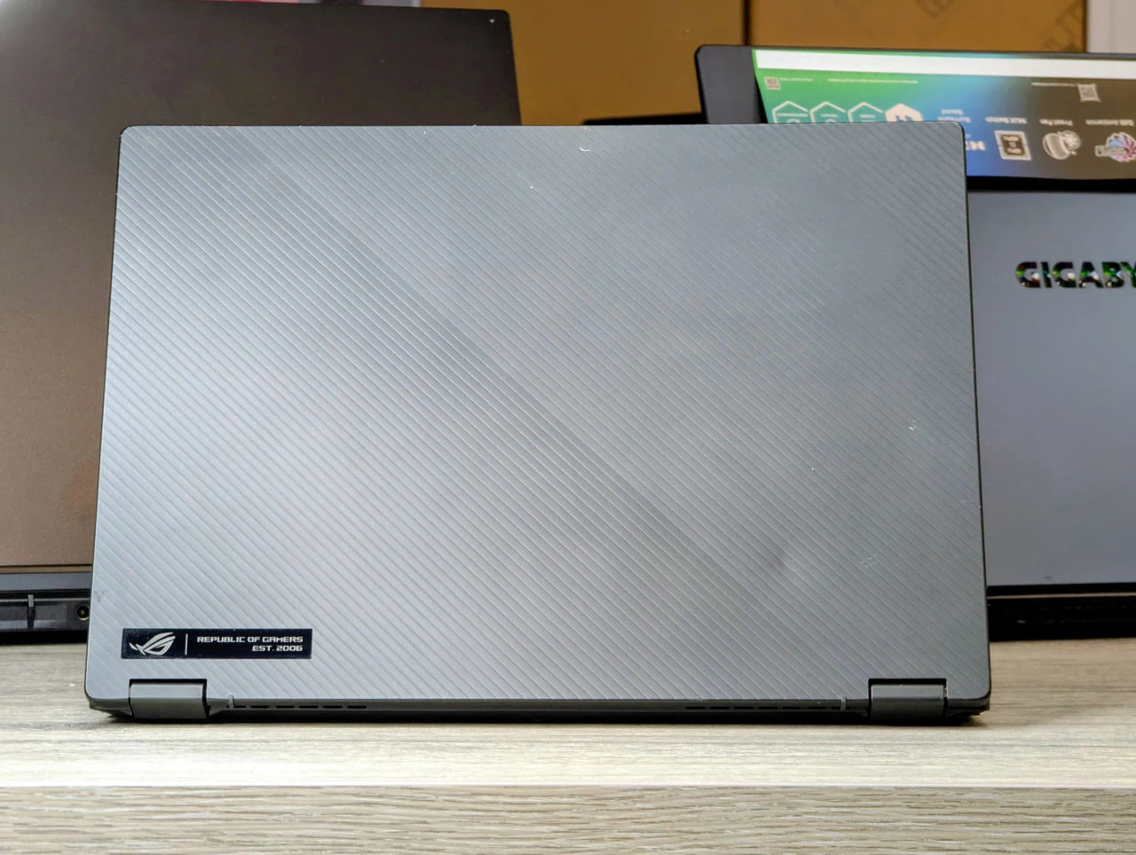 ASUS ROG Flow X13 | AMD Ryzen 9 6900HS | 16GB | 512GB | RTX 3050 Ti | 13.4″ — miniatură 6