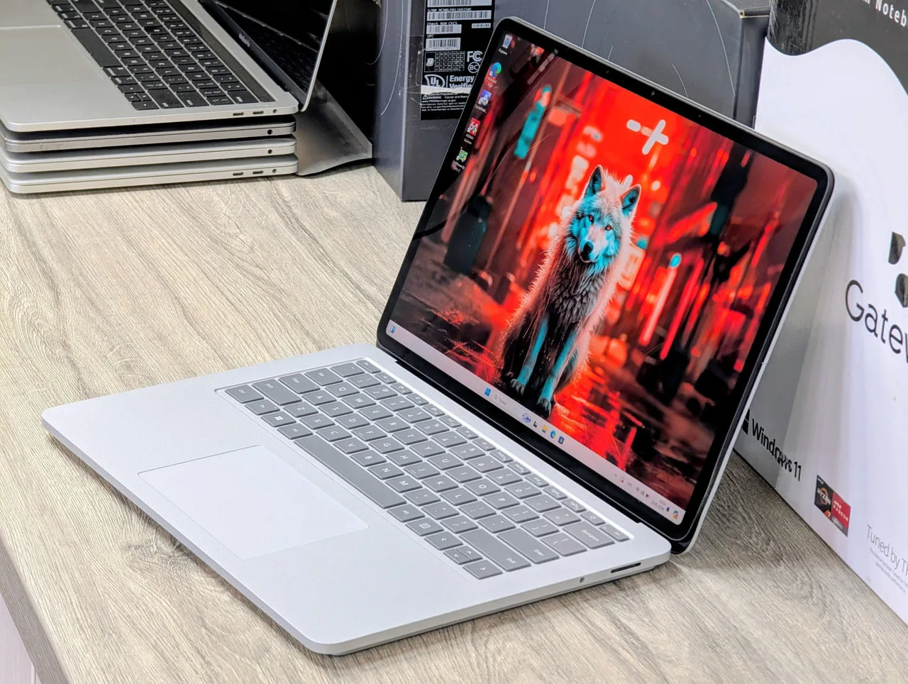 Surface Laptop Studio | i7 11370H | 32GB | 1TB | RTX 3050 Ti | 14.4″ 2K 120Hz — miniatură 5