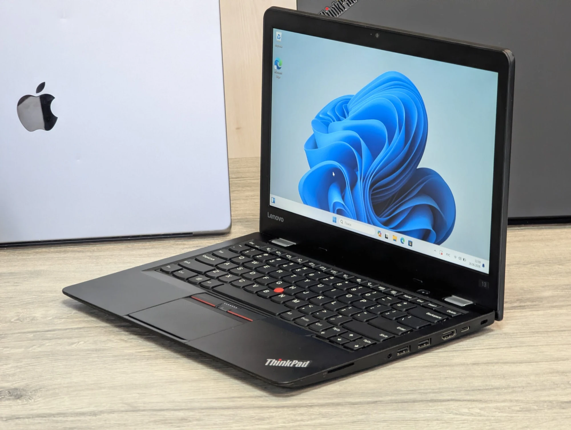 Lenovo ThinkPad 13 Gen 2 13.3″ | Intel Celeron 3865U | 8GB RAM | 128GB Samsung SSD | Intel HD 610 | — miniatură 3
