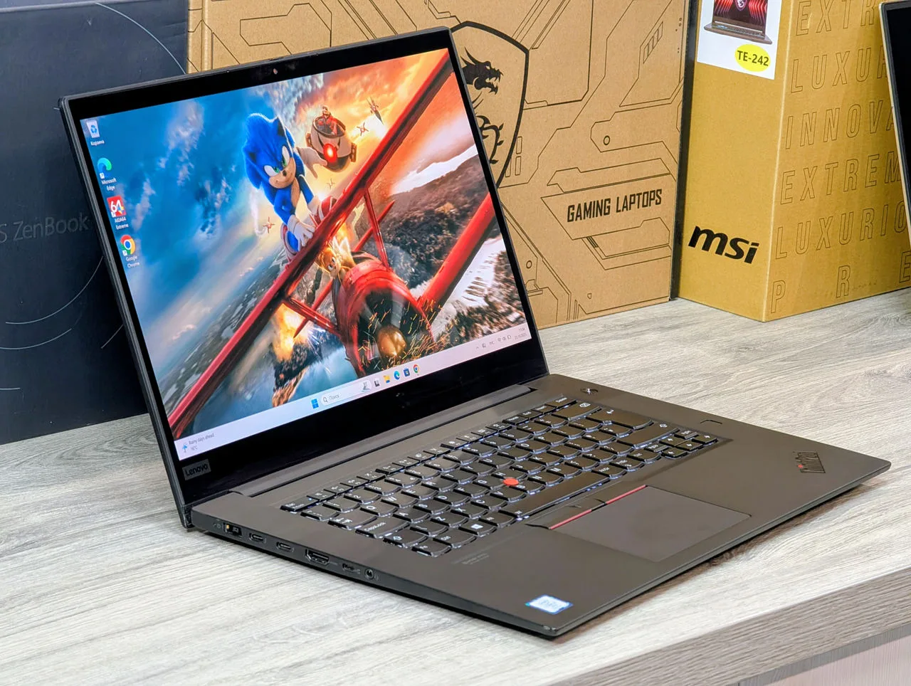 ThinkPad X1 Extreme Gen 2 | Intel i7 9850H | 16GB | 512GB | NVIDIA GTX 1650 | 15.6″ 4K Oled Touch — vedere 2