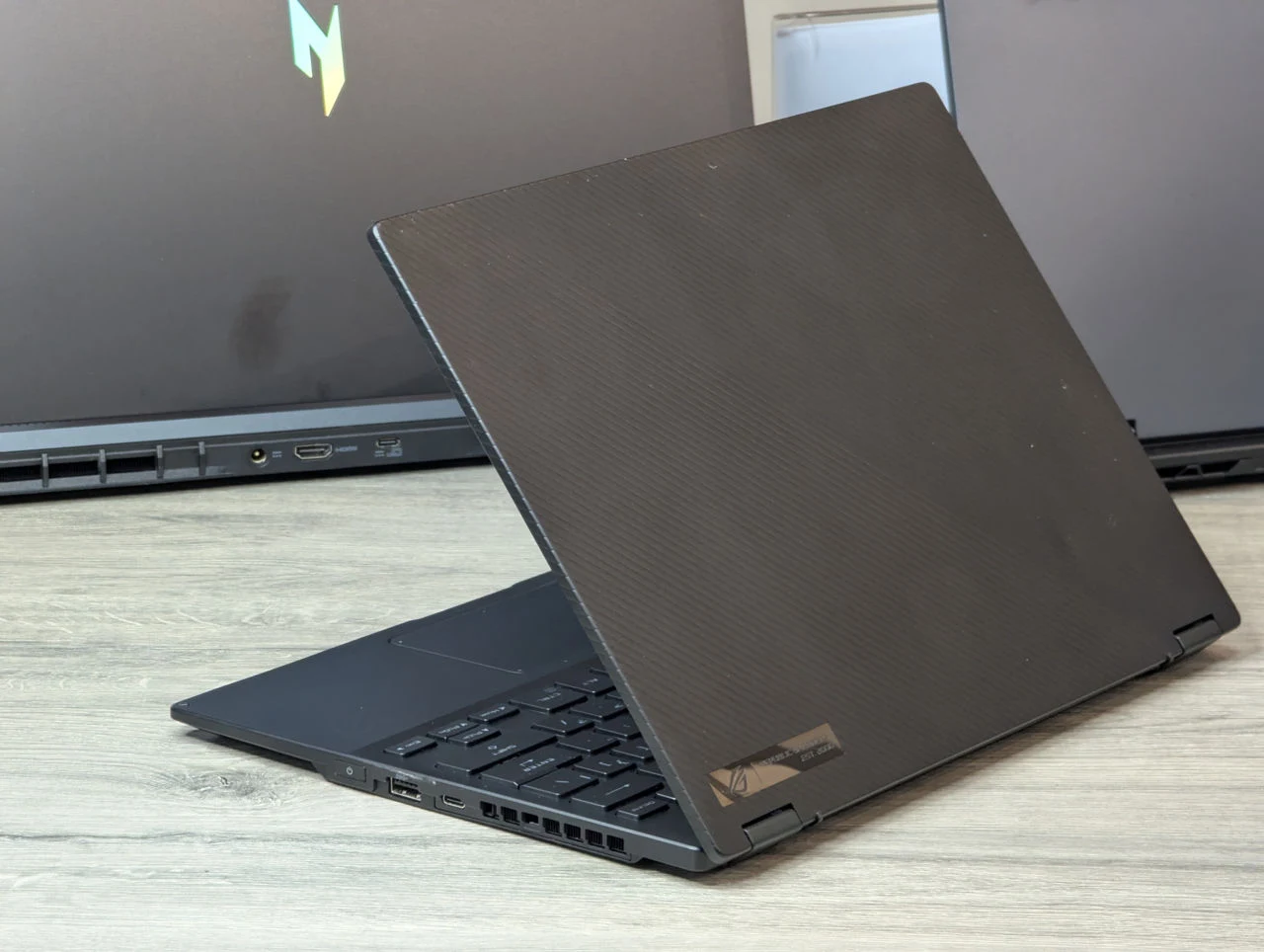 ASUS ROG Flow X13 | AMD Ryzen 9 6900HS | 16GB | 512GB | RTX 3050 Ti | 13.4″ — miniatură 8