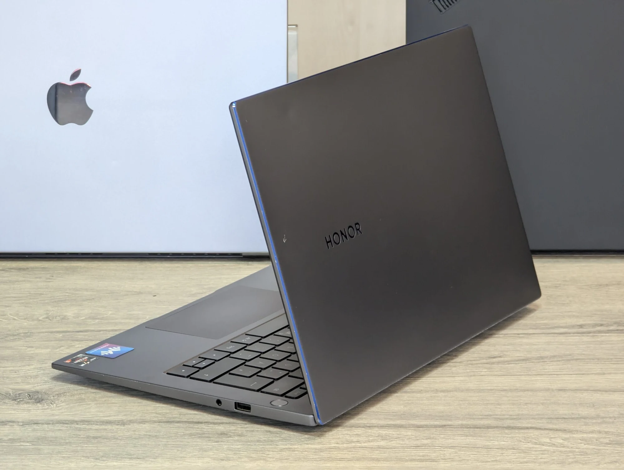 Honor MagicBook 14 | Ryzen 5 3500U | 8GB | 256GB | Radeon Vega 8 | 14.0″ FHD IPS — миниатюра 7
