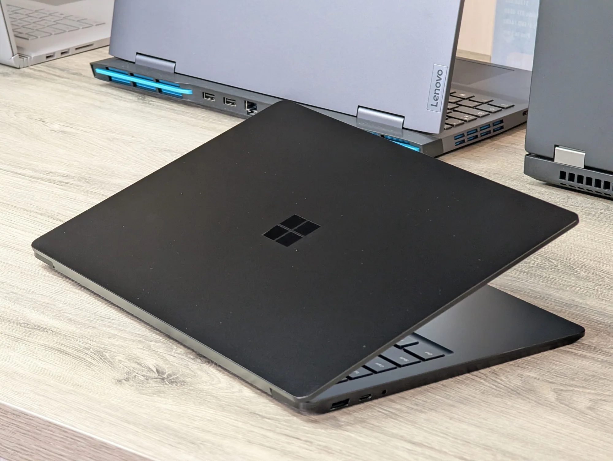Microsoft Surface Laptop 4 | i7 1185G7 | 16GB | 256GB | Iris Xe Graphics | 13.5″ Touch — miniatură 14