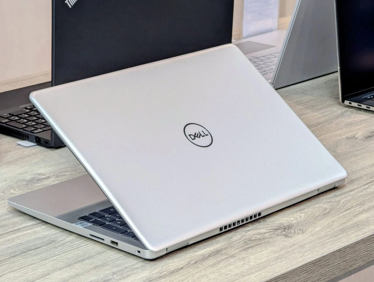 Dell Inspiron 5593 | intel i5 1035G1 | 16GB | 256GB | 15.6″ FHD — miniatură 9