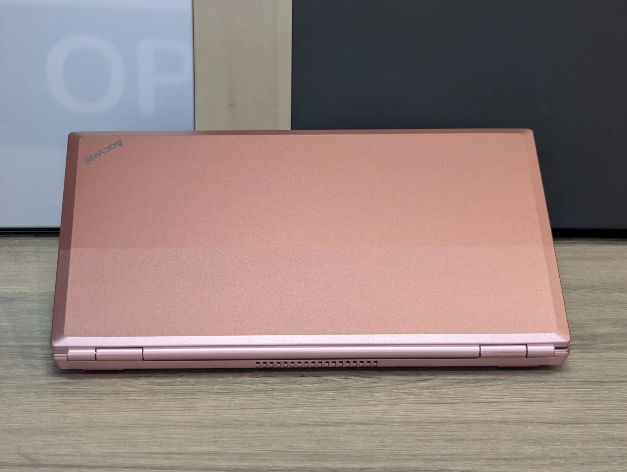 Nou! Aocwei A7 Rose Gold | Intel Celeron N5095 | 8GB | 256GB SSD | Intel UHD | 14.1″ Full HD — miniatură 11