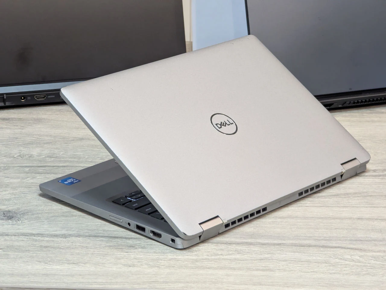 Dell Latitude 5320 2-in-1 | Intel Core i7-1185G7 vPro | 16GB | 256GB | 13.3″ FHD — miniatură 9