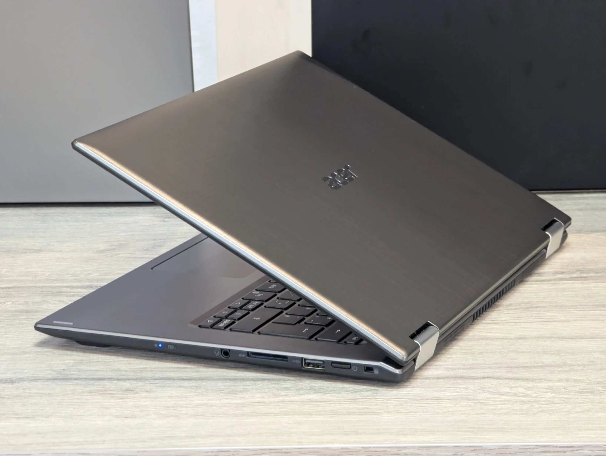 Nou! Acer Spin 3 | Intel Core i3-7130U | 4GB | 128GB SSD | Intel HD 620 | 14.0″ FHD — miniatură 9