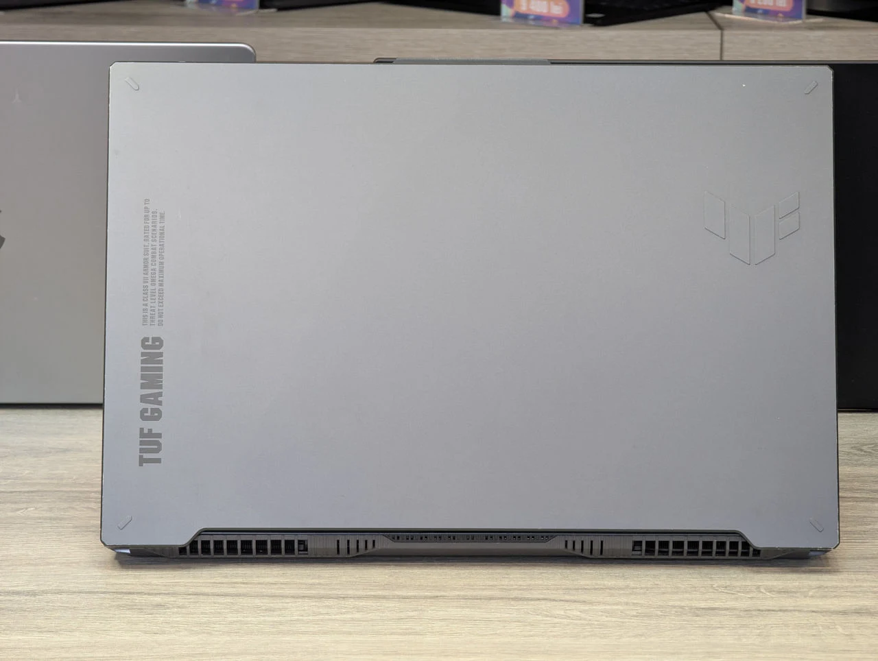 ASUS TUF Gaming A17 | Ryzen 5 6600HS | 16GB Ram | 512GB SSD SK hynix | RTX 4050 | 17.3″ — miniatură 6
