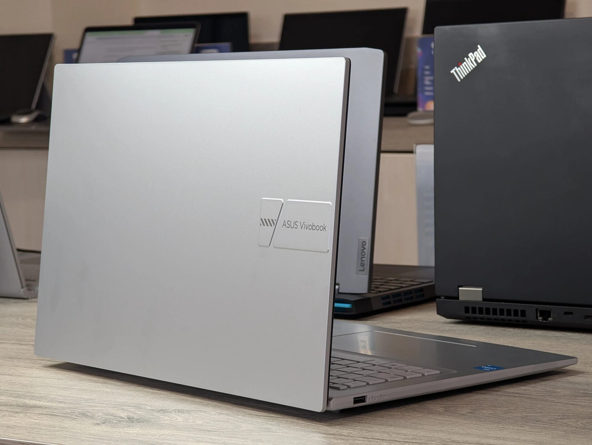 Nou! Asus Vivobook 17 X1704VA | i3 1315U | 12GB | 512GB | Intel UHD | 17.3″ FHD — miniatură 12