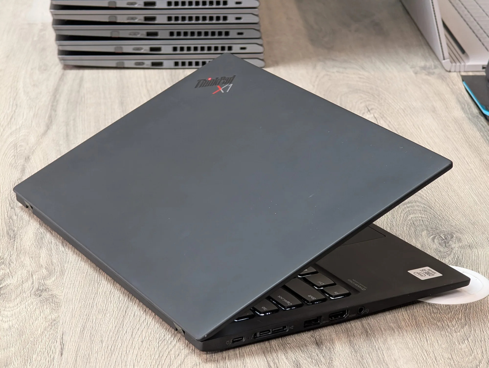 Lenovo ThinkPad X1 Carbon Gen 8 | i5 10210U | 16GB | 256GB | Intel UHD | 14.0″ FHD — miniatură 14