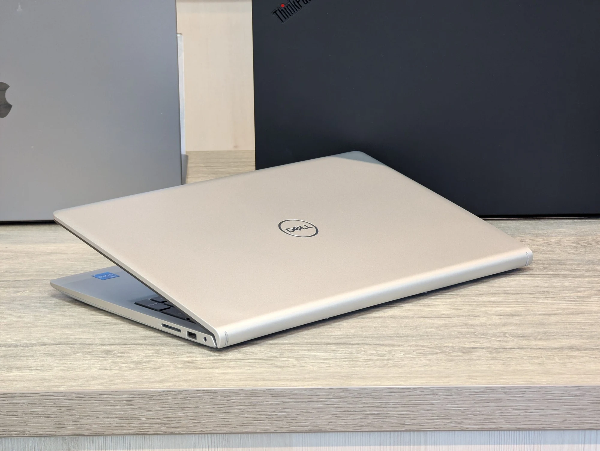 Dell Inspiron 15 3520 | i5-1235U | 16GB | 256GB | Intel Iris Xe | 15.6″ — miniatură 9