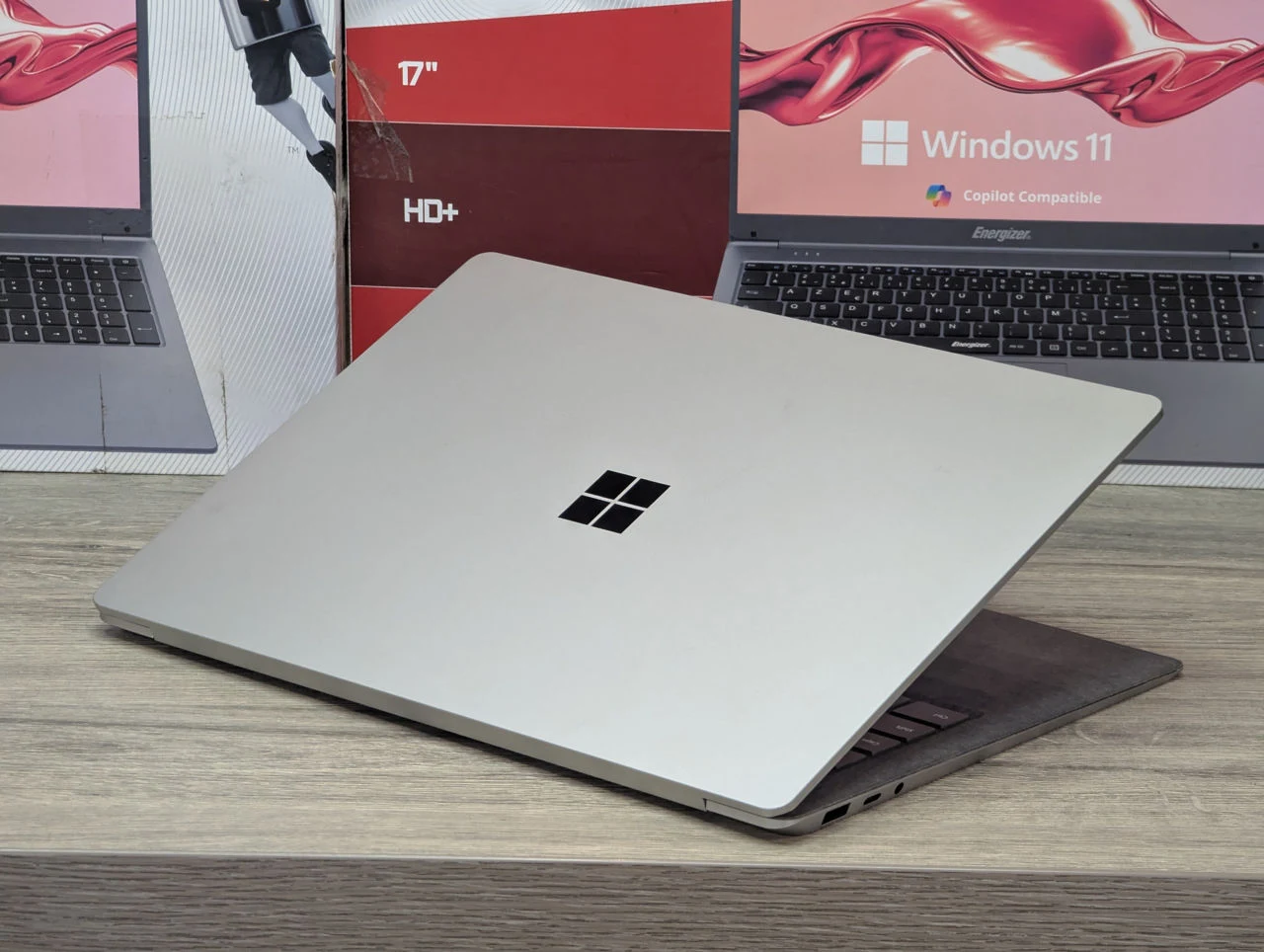 Microsoft Surface Laptop 4 | AMD Ryzen 5 | 16GB | 256GB | AMD Radeon | 13.5″ Touch — miniatură 9