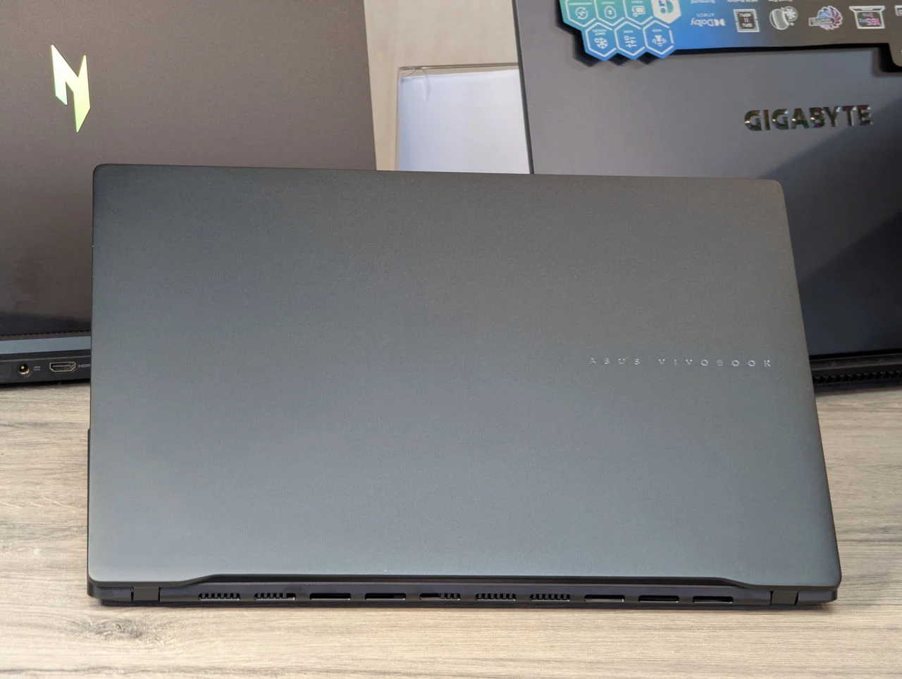 Ca nou! ASUS Vivobook S16 | Ultra 9 285H | 16GB Ram | 1TB | 16″ — miniatură 11