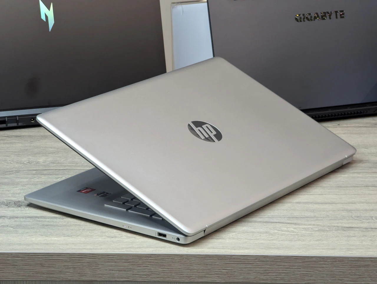 HP Laptop 17-cp0xxx | AMD Ryzen 5 5500U | 16GB | 256GB SSD + 1TB HDD | 17.3″ HD+ — миниатюра 12