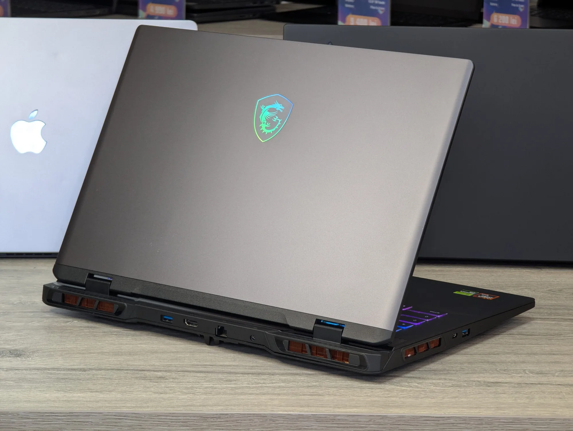 Nou! MSI Crosshair 17 HX | Ryzen 9 8940HX | 16GB | 1TB | RTX 5070 | 17.3″ 240Hz — miniatură 8