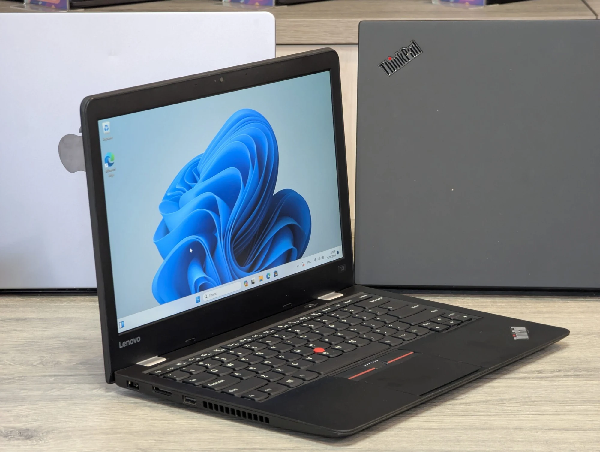 Lenovo ThinkPad 13 Gen 2 13.3″ | Intel Celeron 3865U | 8GB RAM | 128GB Samsung SSD | Intel HD 610 | — miniatură 5