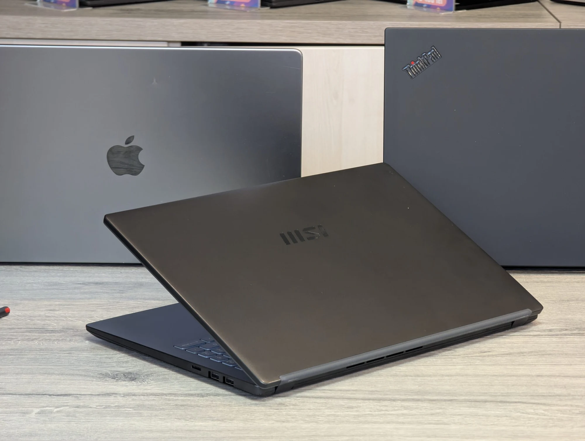 Nou! MSI Modern 15 B7M | Ryzen 5 7530U | 16GB | 256GB | AMD Radeon Graphics | 15.6″ Full HD — miniatură 11