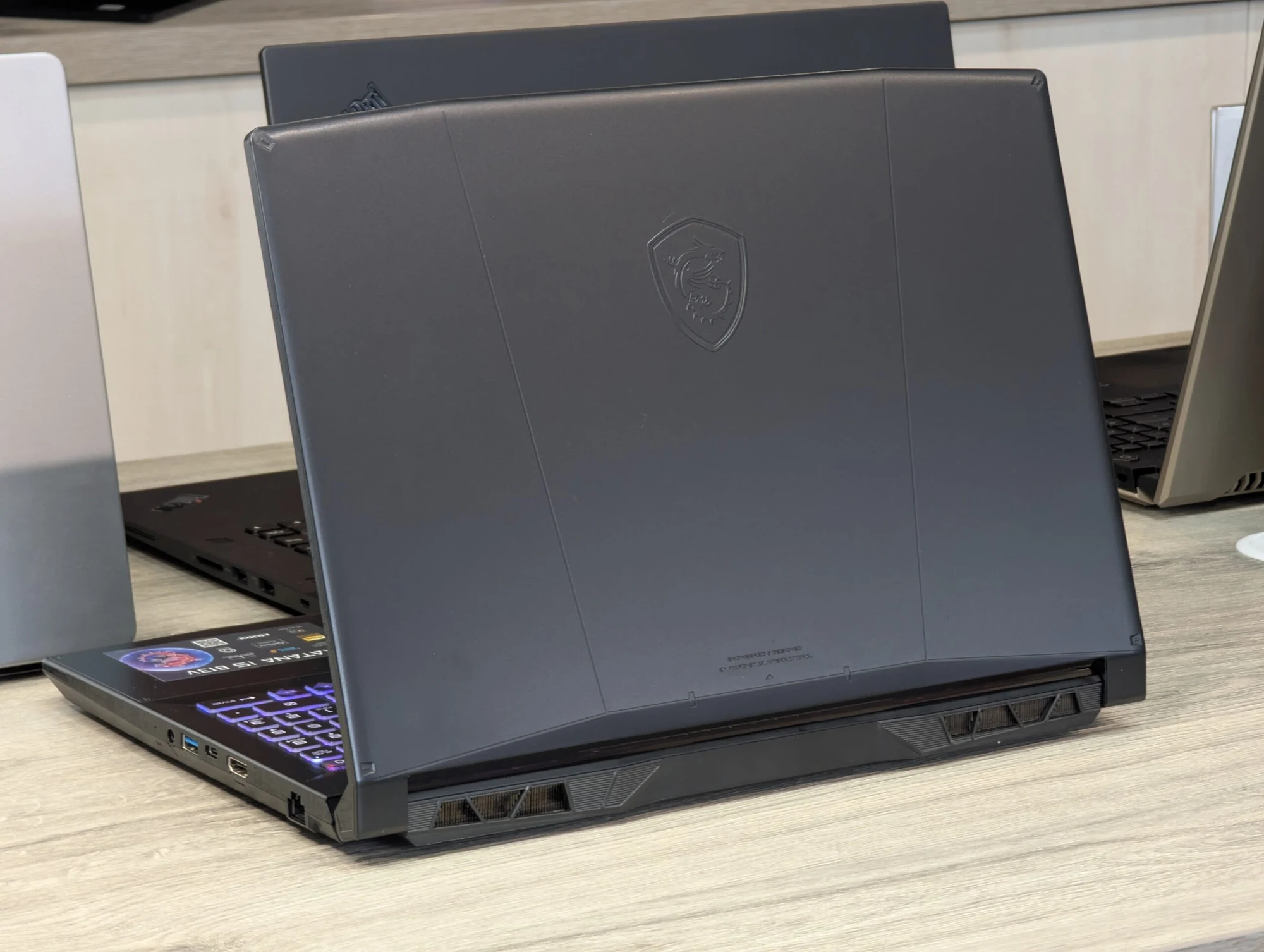 MSI Katana 15 B13VFK | i7-13620H | 16GB | 1TB | RTX 4060 8GB | 15.6″ 144Hz — miniatură 8
