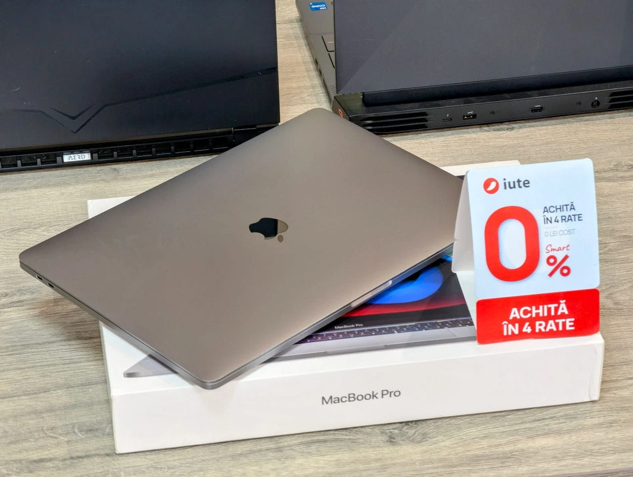 MacBook Pro 16 2019 | i7 9750H | 16GB | 512GB | Radeon Pro 5300M | 16″ Retina — miniatură 17