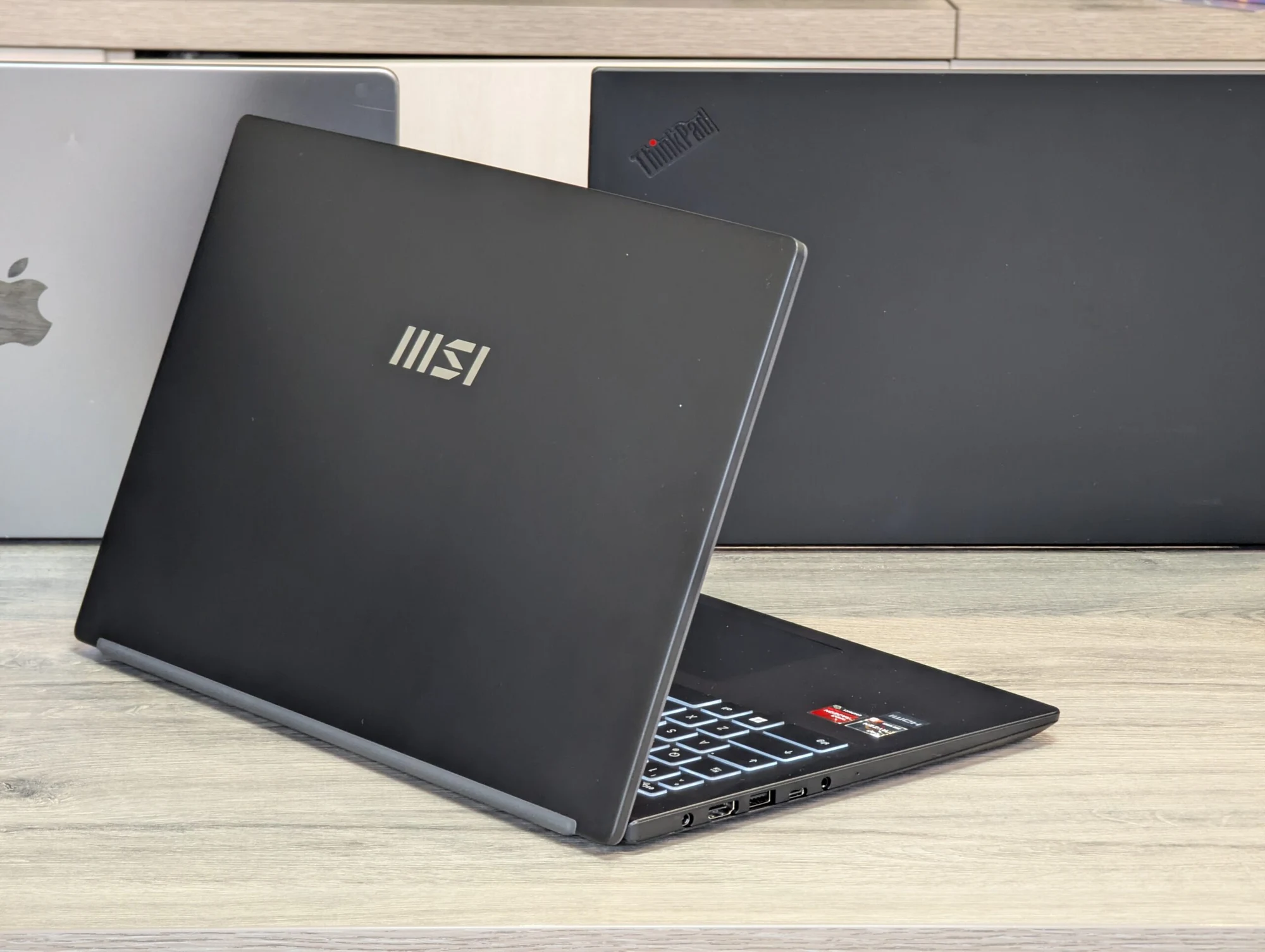 Nou! MSI Modern 15 B7M | Ryzen 5 7530U | 16GB | 256GB | AMD Radeon Graphics | 15.6″ Full HD — miniatură 7