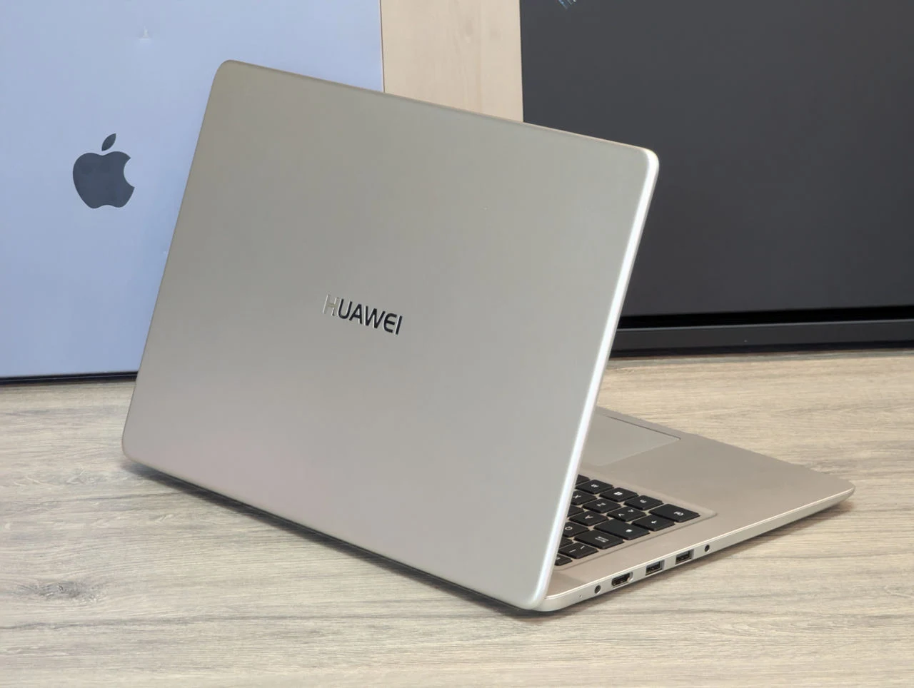 Nou! Huawei MateBook D 15 | i3-8130U | 12GB | 256GB SSD | 15.6″ FHD — miniatură 8