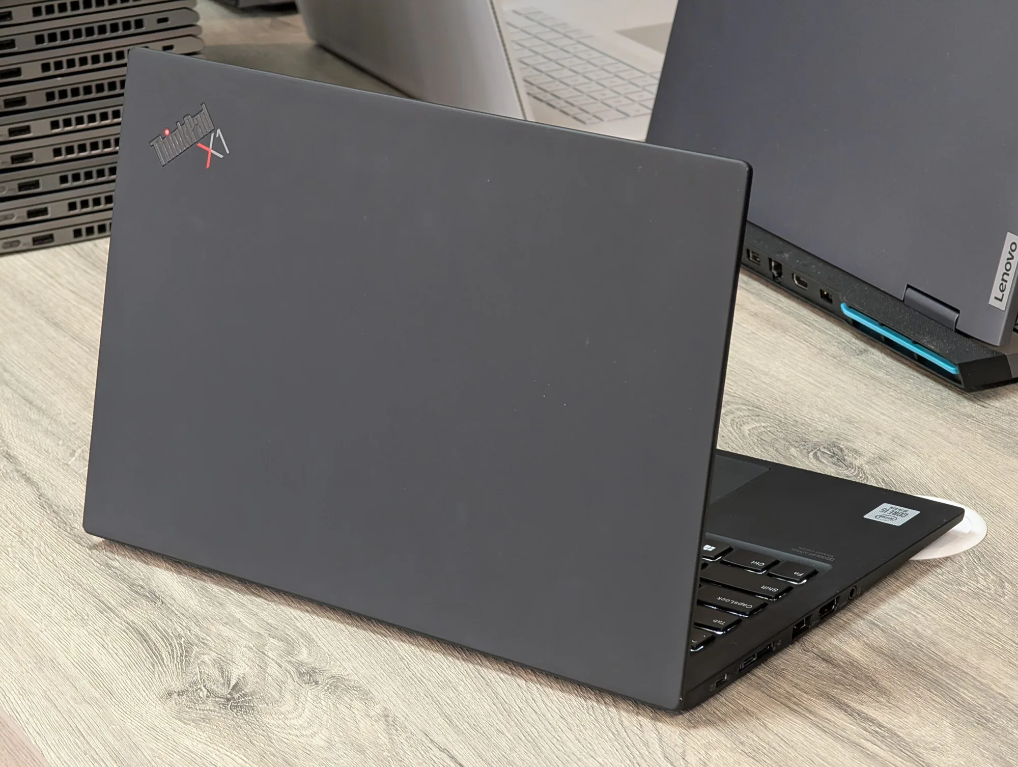 Lenovo ThinkPad X1 Carbon Gen 8 | i5 10210U | 16GB | 256GB | Intel UHD | 14.0″ FHD — miniatură 12