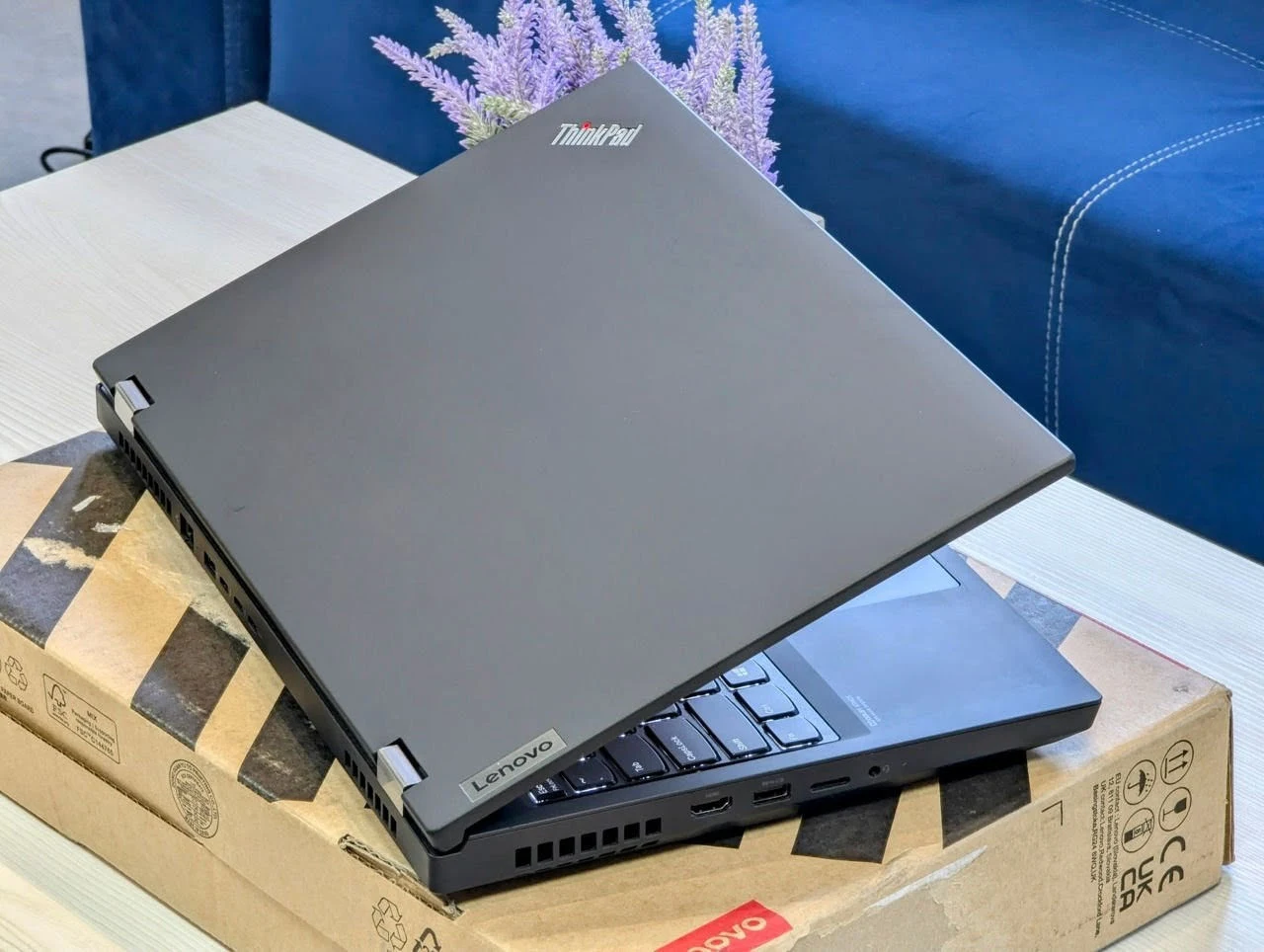 Lenovo ThinkPad P15 | i7 10750H | 32GB | 512GB | Quadro T1000 | 15.6″ FHD — miniatură 13