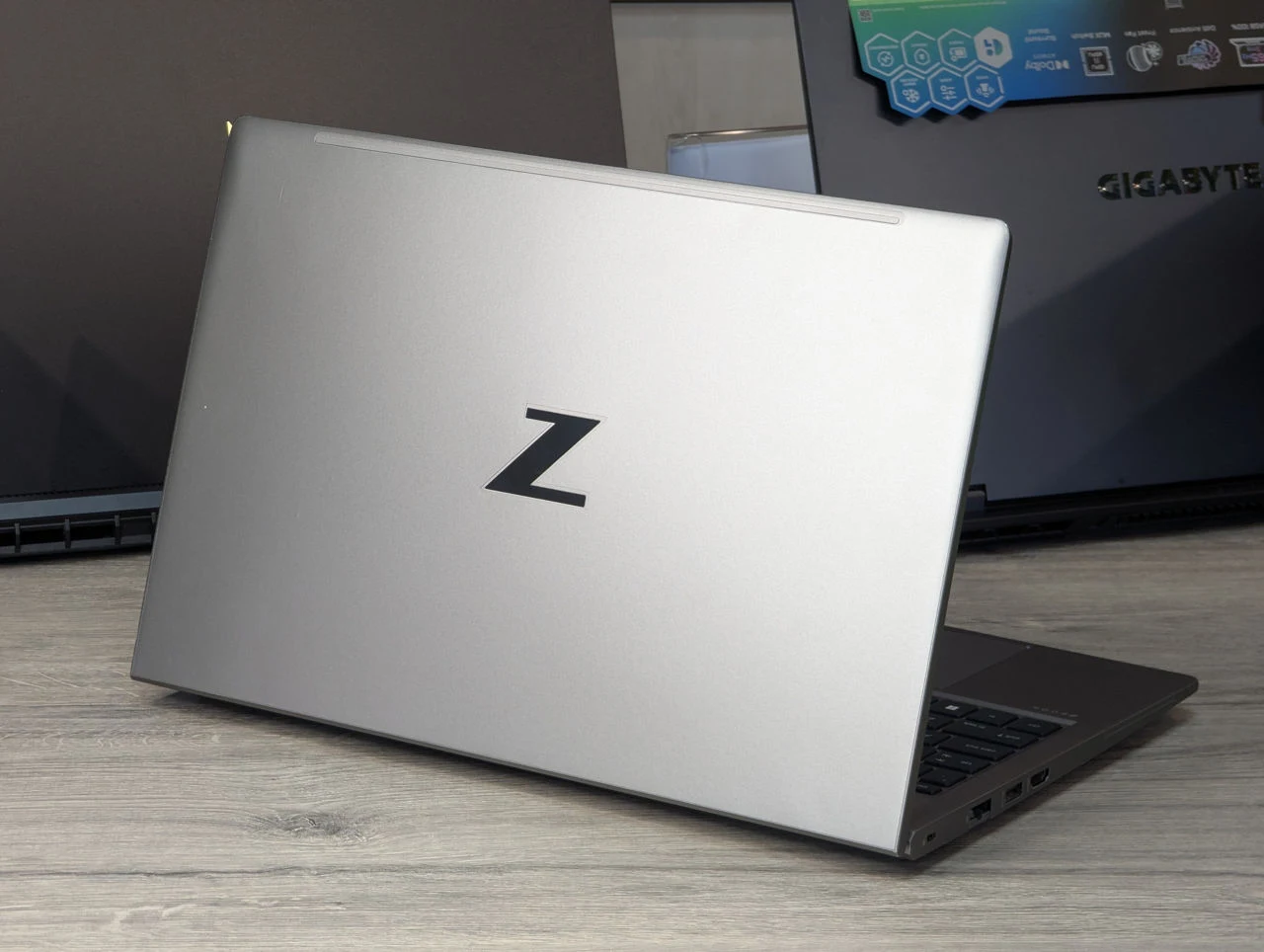 Ca nou! HP ZBook Power G9 | i7-12800H | 16GB Ram | 512GB | RTX A2000 8GB | 15.6″ — miniatură 10