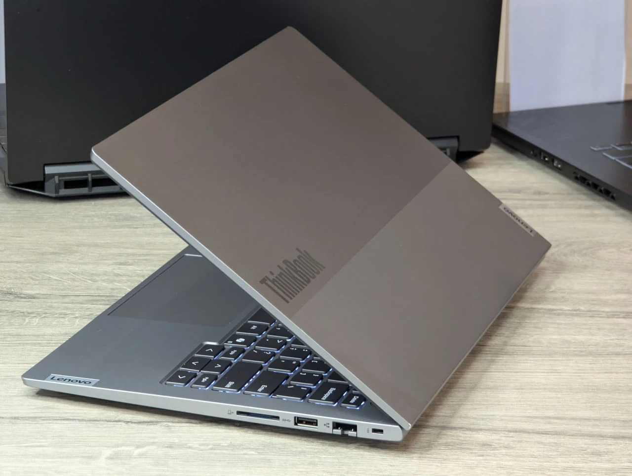 Nou! Lenovo ThinkBook 14 G7 | AMD Ryzen 5 7535HS | 16GB DDR5 | 256GB SSD | 14.0″ FHD+ IPS — miniatură 12